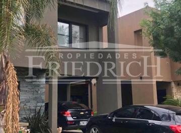 Casa · 156m² · 4 Ambientes · 2 Cocheras · Venta Haras Maria Eugenia