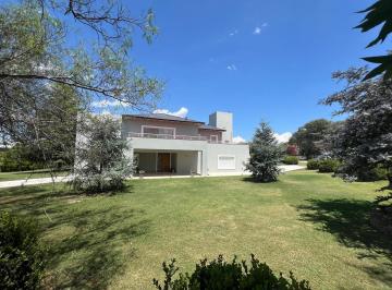 Casa · 496m² · 6 Ambientes · 2 Cocheras · Venta Casa Country Causana