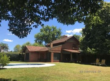 Casa · 210m² · 4 Ambientes · Barrio Cerrado Mapuche C. C. - Casa Venta Usd 255.000