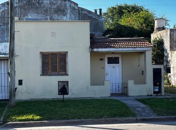 Casa · 149m² · 4 Ambientes · Latorre Prop. Vende Dos Casas en Block - Villa Primera