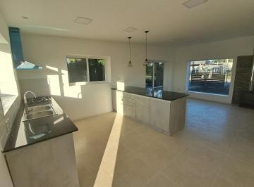 Casa · 75m² · 3 Ambientes · 1 Cochera · Casa a Estrenar en Altos del Molino