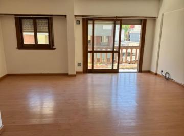 Departamento · 110m² · 5 Ambientes · 1 Cochera · Macrocentro - Departamento de 4 Ambientesc/ Dep de Servicio 110 m²