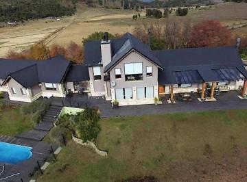 Casa · 1000m² · 5 Ambientes · Casa de Verano en San Martin de Los Andes, Lejos de La Ciudad