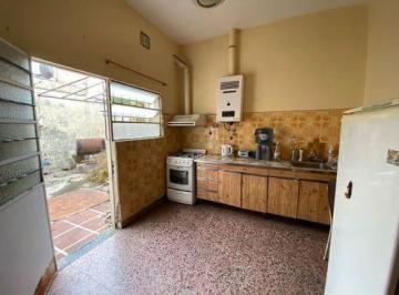 CIP-CIP-20_2 · Casa en Venta en Morón, 5 Ambientes, Lote Propio