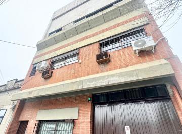 Bodega-Galpón · 650m² · Galpón de 3 Plantas en Venta en Paternal