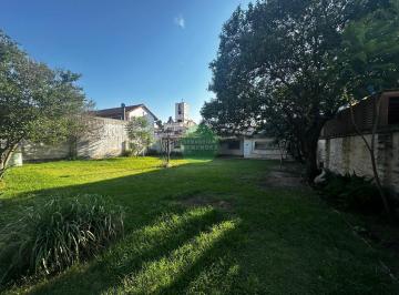 Casa · 231m² · 8 Ambientes · 3 Cocheras · Recibe Menor - Zona Comercial - Tejeda - 1 Planta - 3 Dorm - 800 m²