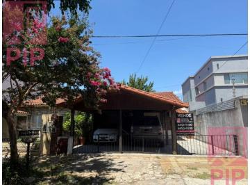 Casa · 120m² · 4 Ambientes · 2 Cocheras · Casa en Venta en Haedo