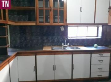 Casa · 264m² · 3 Dormitorios · Casa 3 Dorm. - Sargento Cabral 200