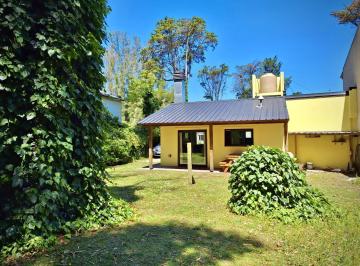 Casa · 50m² · 2 Ambientes · 1 Cochera · Casa 2 Amb en Alquiler