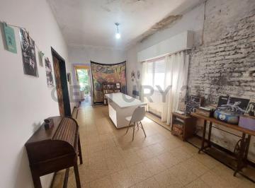 Departamento · 93m² · 3 Ambientes · Venta PH 3 Ambientes C/ Cochera y Patio. Zona San Jose