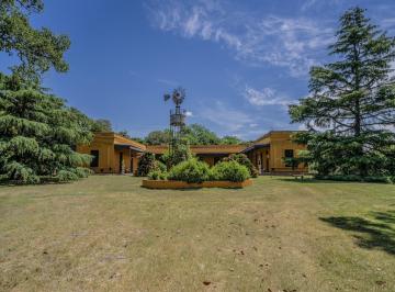 Hotel · 1500m² · 15 Ambientes · 10 Cocheras · Hotel Boutique + Restaurante de Campo en Alquiler en Villa Ruiz