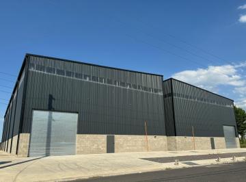 Bodega-Galpón , Moreno · 1840 m² a Estrenar en Parque Industrial