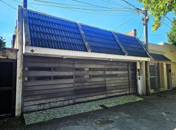 Casa · 152m² · 5 Ambientes · 2 Cocheras · Venta Casa de 3 Dorm. y Garaje Para 2 Autos - La Tablada, Rosario