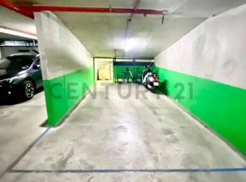 Garage · 21m² · 2 Cocheras · Cochera en Venta Olivos