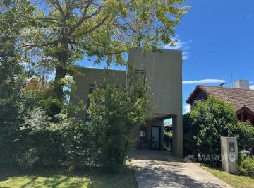 Casa · 152m² · 4 Ambientes · 2 Cocheras · Casa en Venta en Counytry Maschwitz Club - Maroto Propiedades