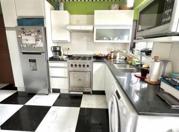 Departamento · 73m² · 3 Ambientes · 1 Cochera · Departamento 3 Amb con Cochera Parque Luro