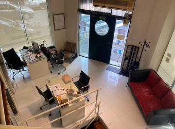 Local comercial · 100m² · 4 Ambientes · Av Alvarez Thomas 1100 - Local en Esquina 100 m²