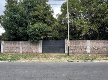 Casa · 60m² · 2 Ambientes · Gran Terreno con Casa en Berazategui