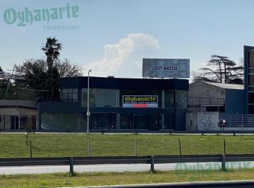 Local comercial · 166m² · Venta de Local Sobre Acceso Oeste Km32 - Moreno