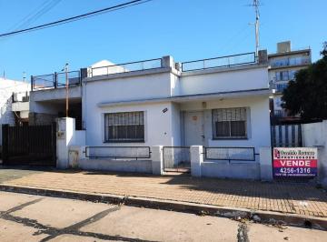 Casa · 200m² · 3 Ambientes · Casa - Berazategui