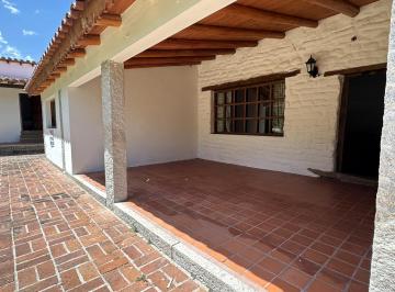Casa · 500m² · 7 Ambientes · 3 Cocheras · Venta - Casa de Campo Estilo Colonial - Los Molles, Traslasierra - Ideal Inversion