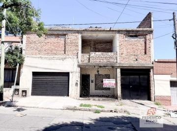 Foto · Pedro Chutro 335. Vendo Casa con Dpto! a Reciclar