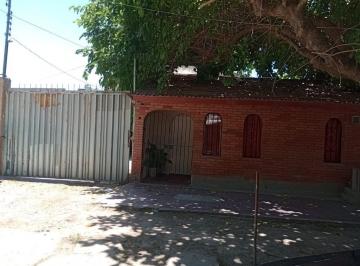 Depósito de 4 ambientes, Las Heras · Galpón con Casa Frontal 680 m². Venta / Permuta