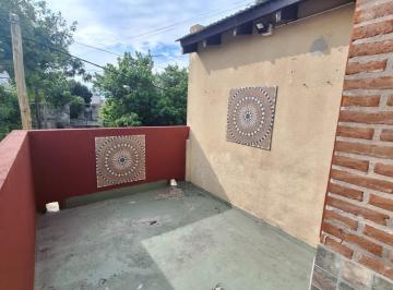 Departamento · 85m² · 3 Ambientes · 1 Cochera · Duplex de Tres Ambientes en Alquiler