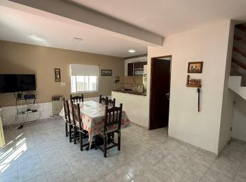 Casa de 4 ambientes, Mar del Tuyú · Triplex en Venta en Mar del Tuyu