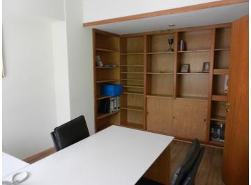 Oficina comercial · 150m² · 6 Ambientes · Estados Unidos 900 Gran Oficina en Excelente Estado