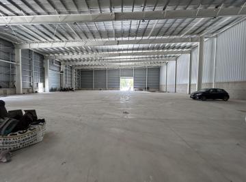 Depósito · 1706m² · 1 Cochera · Micro Parque Industrial - Nave 1700 m²