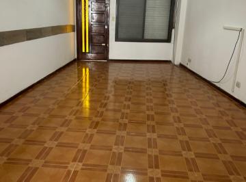Departamento de 3 ambientes, Avellaneda · Depto de 3 Amb con Amplia Cochera Propia y Patio