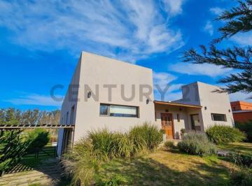 Casa · 347m² · 5 Ambientes · 2 Cocheras · venta Casa 5 Ambientes, Barranca de San Benito, Mar del Platacentury 21 Recanatti Ofrec.