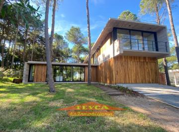 Casa · 330m² · 5 Ambientes · 2 Cocheras · Casa en Venta, Zona Norte, Pinamar