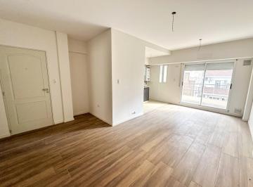 Departamento · 67m² · 3 Ambientes · Venta Departamento Rosario. Zona Monumento a La Bandera