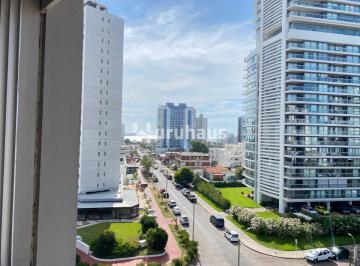 Foto1 · Venta Apartamento Tres Dorm. Punta del Este Edificio Torre del Plata