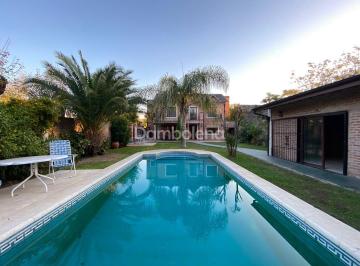 Casa · 262m² · 4 Ambientes · 2 Cocheras · Casa Chalet en Venta, Paso del Rey, Moreno