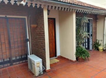 Casa · 185m² · 9 Ambientes · 1 Cochera · Venta Casa. Barrio Abasto. Rosario