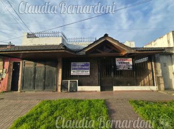 Casa de 3 ambientes, Morón · Casa de 140 m², 3 Ambientes con Cochera! Morón Sur Apto Credito