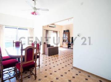 PH · 170m² · 4 Ambientes · 1 Cochera · Venta PH 5 Ambientes en Villa Maipu, San Martin