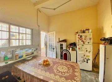Casa · 100m² · 3 Ambientes · 2 Cocheras · Venta Casa 3 Amb Valentin Alsina