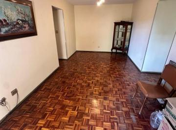 Departamento · 67m² · 4 Ambientes · Departamento en Venta en Flores Excelente Precio