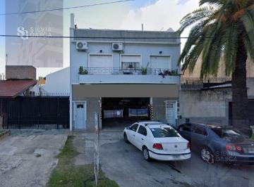 Local comercial · 82m² · Venta Local en Avellaneda, Crucecita, Taller con Patio.