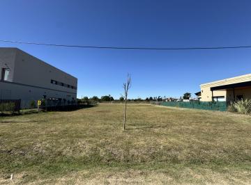 Terreno · 820m² · Lote en Barrio Cerrado Las Carolinas