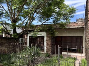 RFP-RFP-1470_2 · Casa 3 Ambientes. | 390 Al 3800