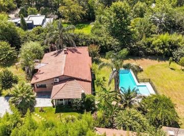 Casa · 268m² · 6 Ambientes · 3 Cocheras · Venta Permuta Casa Quinta en Loma Verde Escobar