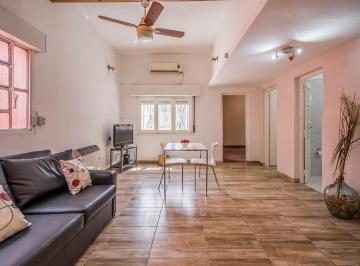 Casa · 144m² · 3 Ambientes · Venta de Casa 3 Amb Remodelada con Amplio Fondo y Local Al Frente en Villa Domínico