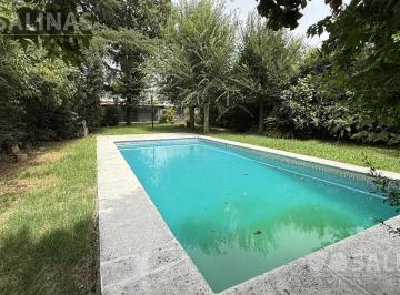 Casa · 130m² · 6 Ambientes · 1 Cochera · Casa con Local y Pileta en Capilla del Señor