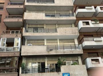 Departamento de 4 ambientes, Córdoba · Vende 2 Dorm. Chacabuco 300 Centro
