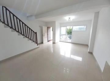 Casa de 4 ambientes, Vicente López · Dúplex de 4 Ambientes en Alquiler en Munro